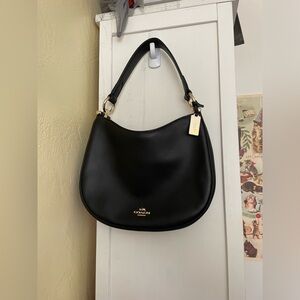 Coach shoulder bag, brand new without tags